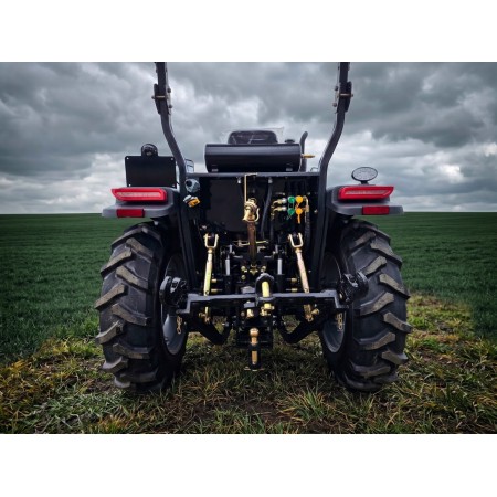 Трактор TERRA FORCE 3254HXR із реверсом, євроанавіскою, компресор, серга, фаркоп, рівна підлога